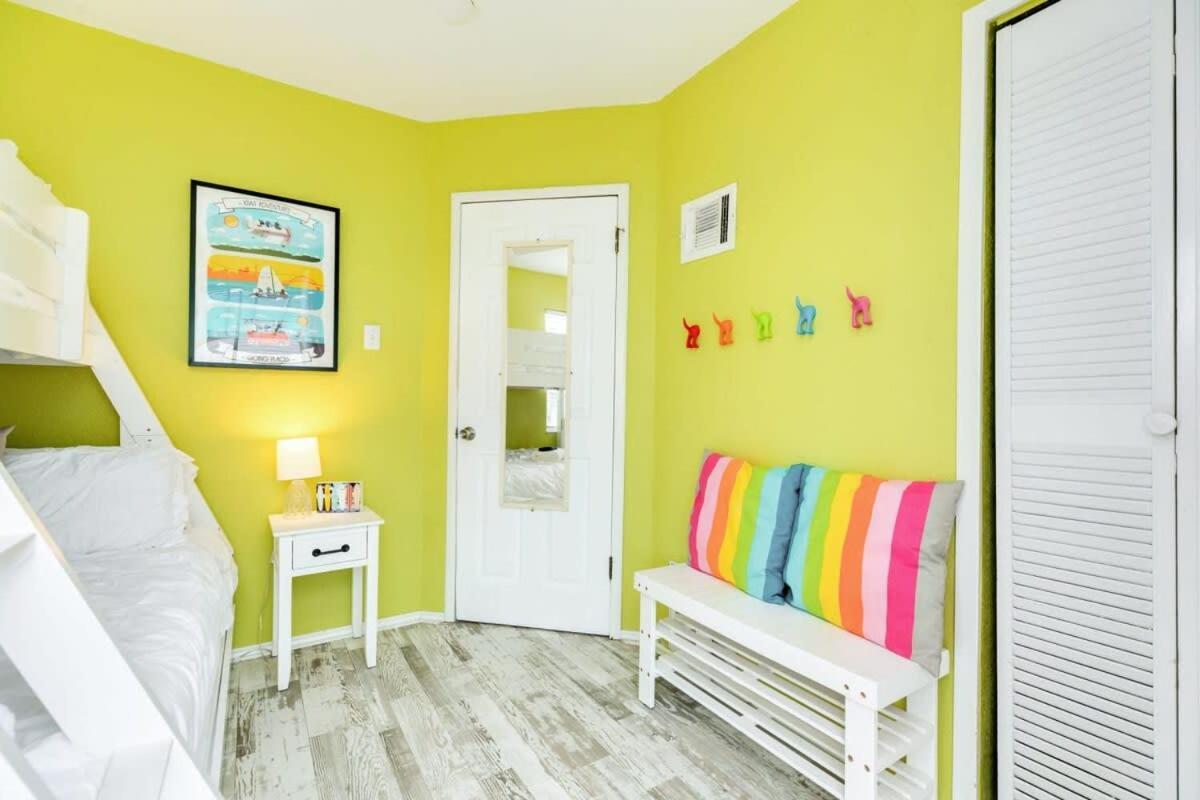 Fun In The Sun! Cozy Beach Pad, Gulf Views And Easy Access To The Sand! เซิร์ฟไซด์บีช ภายนอก รูปภาพ